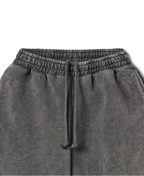 600 GSM 'Vintage Black' Straight-leg Pants